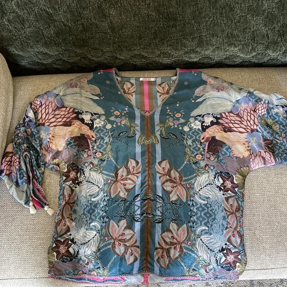 Johnny Was Aran Georgia Silk top - Picture 8 of 10
